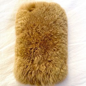 Super fluffy iPhone 6 phone case